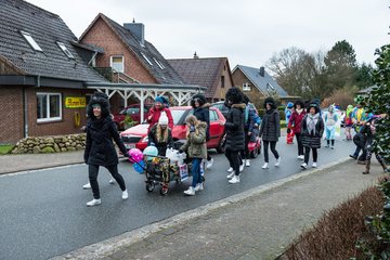 Bild 164 - Latuff Umzug